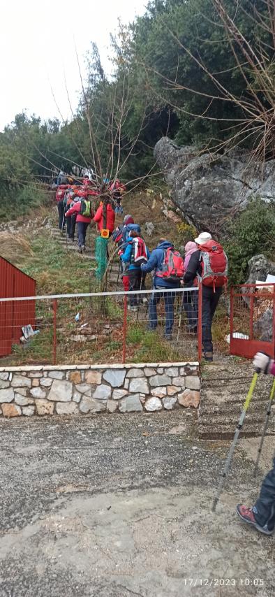 Η Ορειβατική Λέσχη Καλαμπάκας συμμετείχε στην Πανθεσσαλική Κοινή Ανάβαση στο Σμόκοβο — φωτογραφία 10