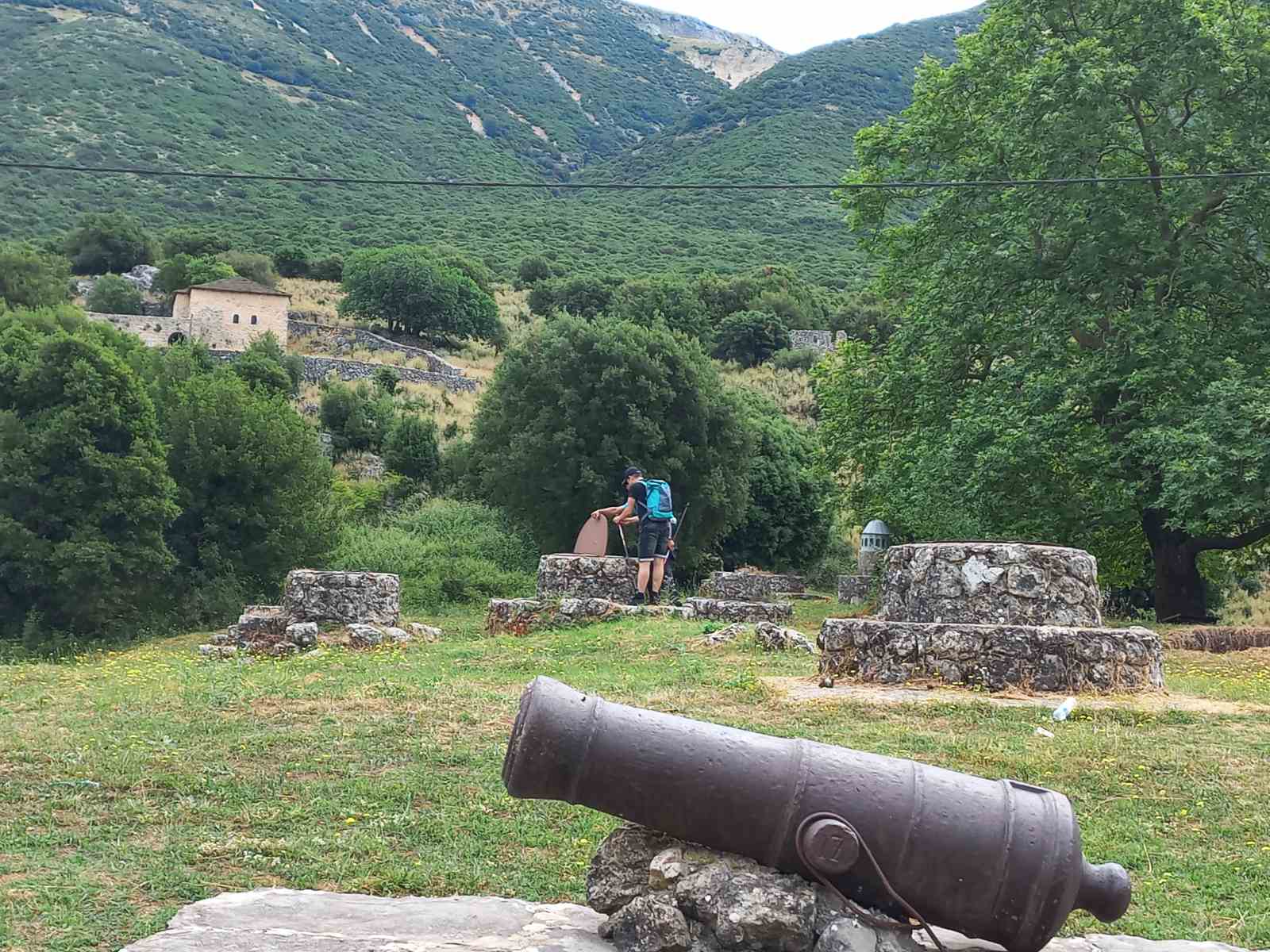 Η Ο.Λ.Κ. πραγματοποίησε την πεζοπορία Σούλι - Σαμονίδα - Κάστρο Κιάφας - Γέφυρα Ντάλα - Σκάλα Τζαβέλαινας - Γλυκή — φωτογραφία 2