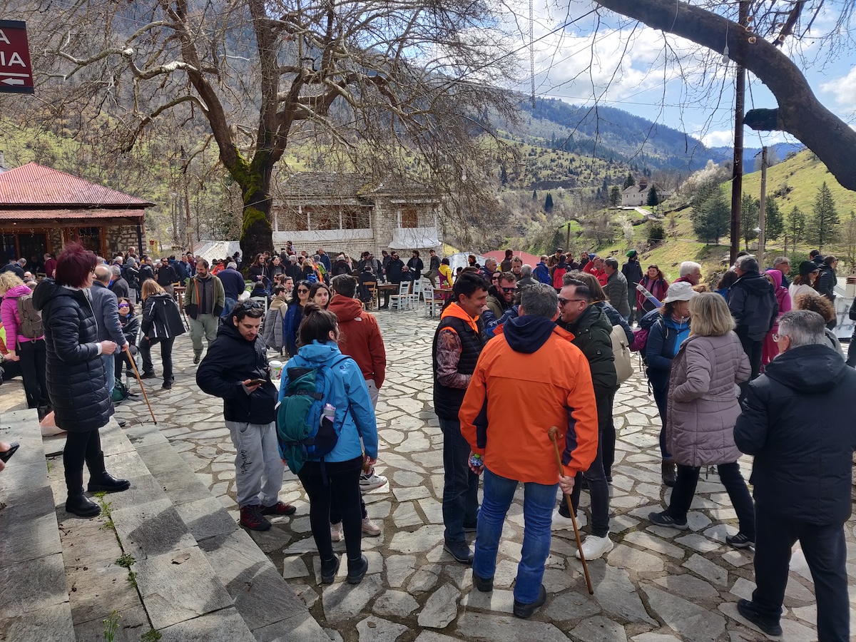 Η Ορειβατική Λέσχη Καλαμπάκας συμμετείχε στη μαζική συγκέντρωση διαμαρτυρίας στο Χαλίκι Ασπροποτάμου