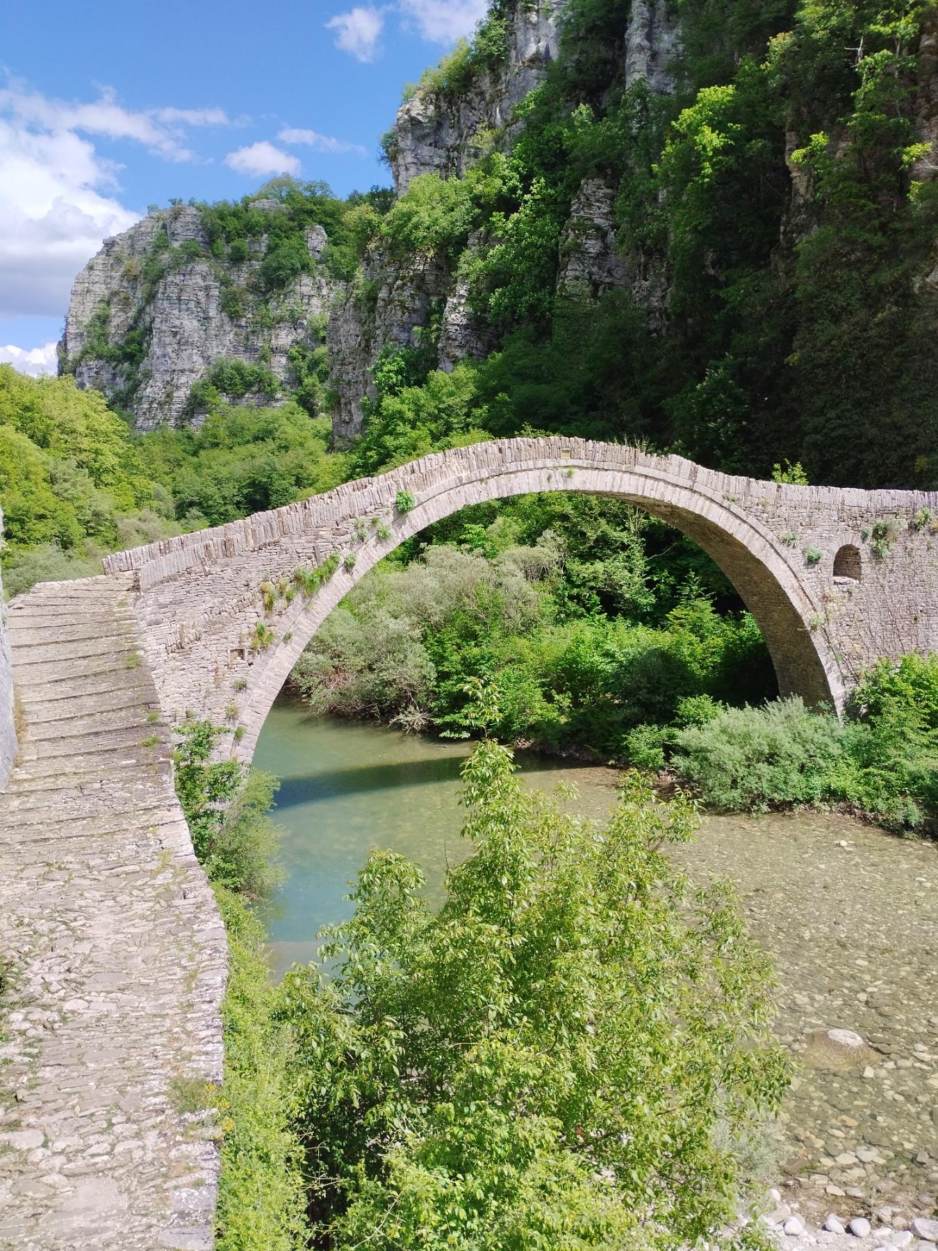 Πεζοπορία στη Σκάλα Βραδέτου πραγματοποίησε η Ορειβατική Λέσχη Καλαμπάκας — φωτογραφία 12