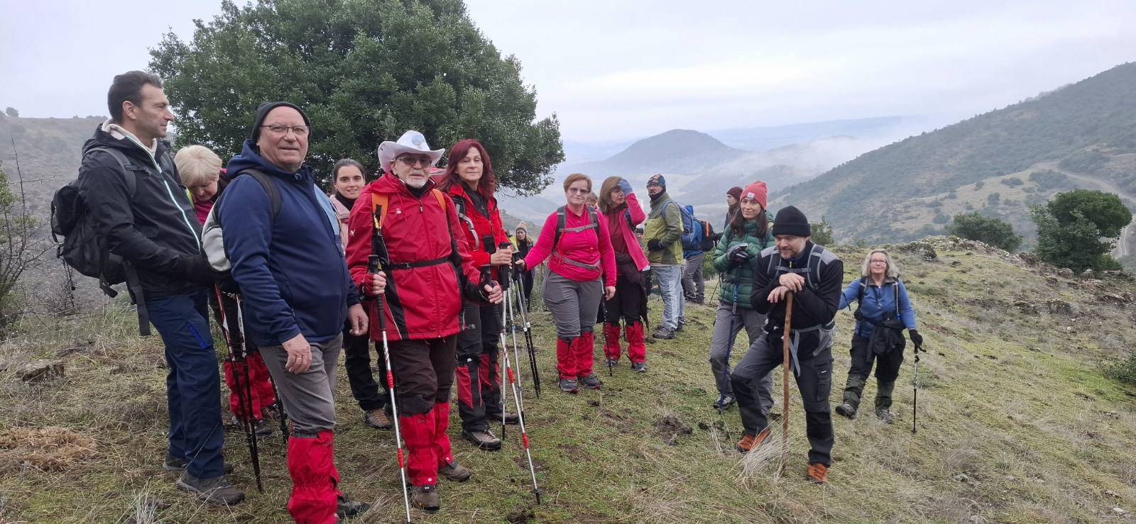 Πεζοπορία στο εντυπωσιακό σπήλαιο Ανταλλαξίμων πραγματοποίησαν η Ο.Λ.Κ. με τον Σ.Ο.Χ.Τ. — φωτογραφία 3