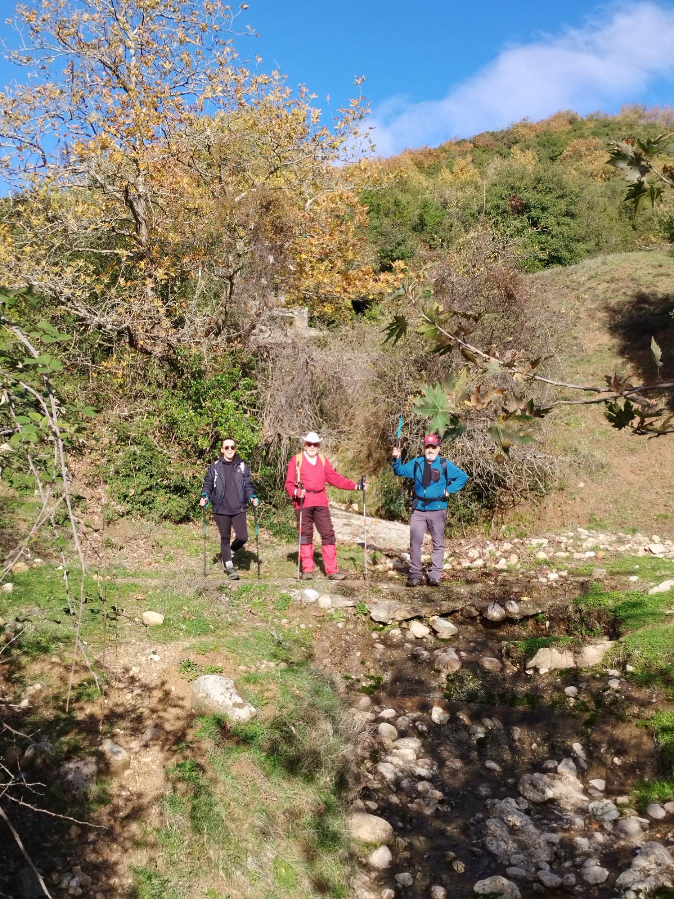 Πραγματοποιήθηκε η πεζοπορία της Ο.Λ.Κ. στα Μετέωρα — φωτογραφία 4