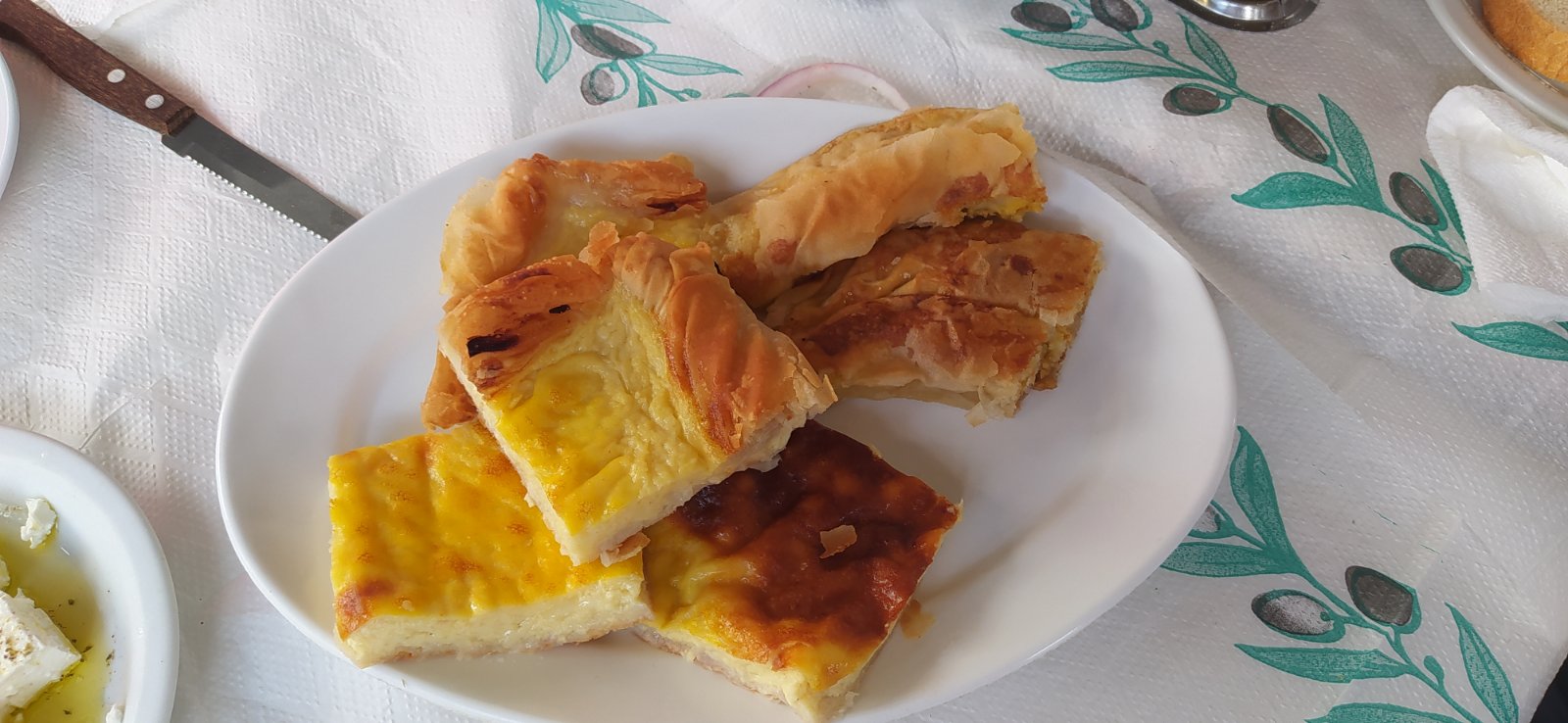 Στην κορυφή Μαμαλή (1.420μ.) η Ορειβατική Λέσχη Καλαμπάκας — φωτογραφία 10