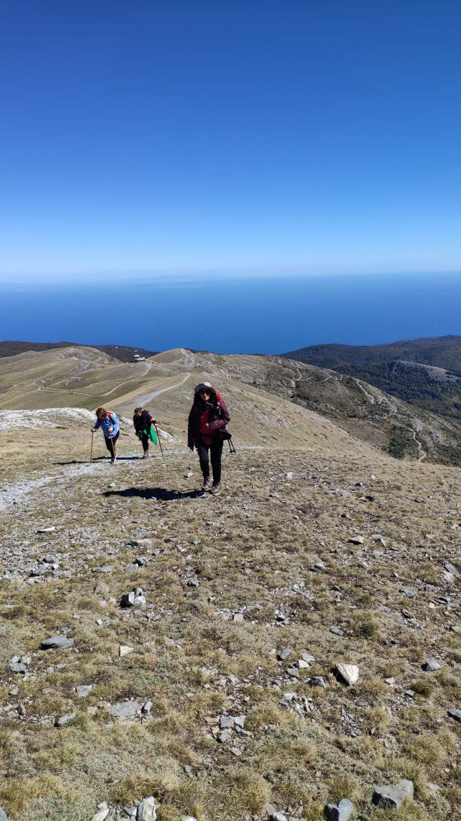 Στην κορυφή του Κισσάβου η Ορειβατική Λέσχη Καλαμπάκας — φωτογραφία 4